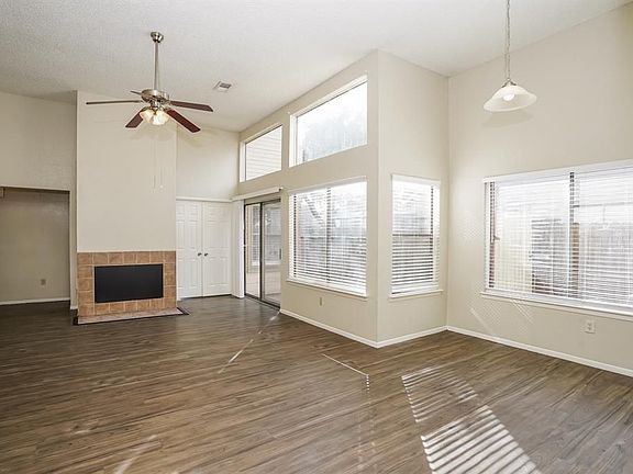4th image of 18723 Headland Dr
