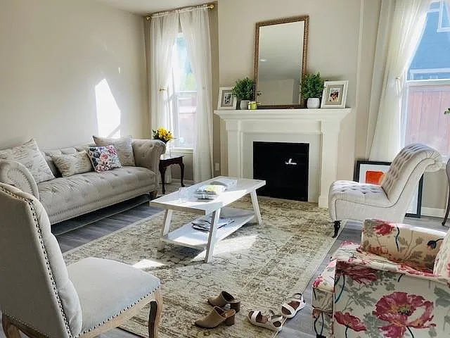 18811 Village Pkwy E — Photo 3