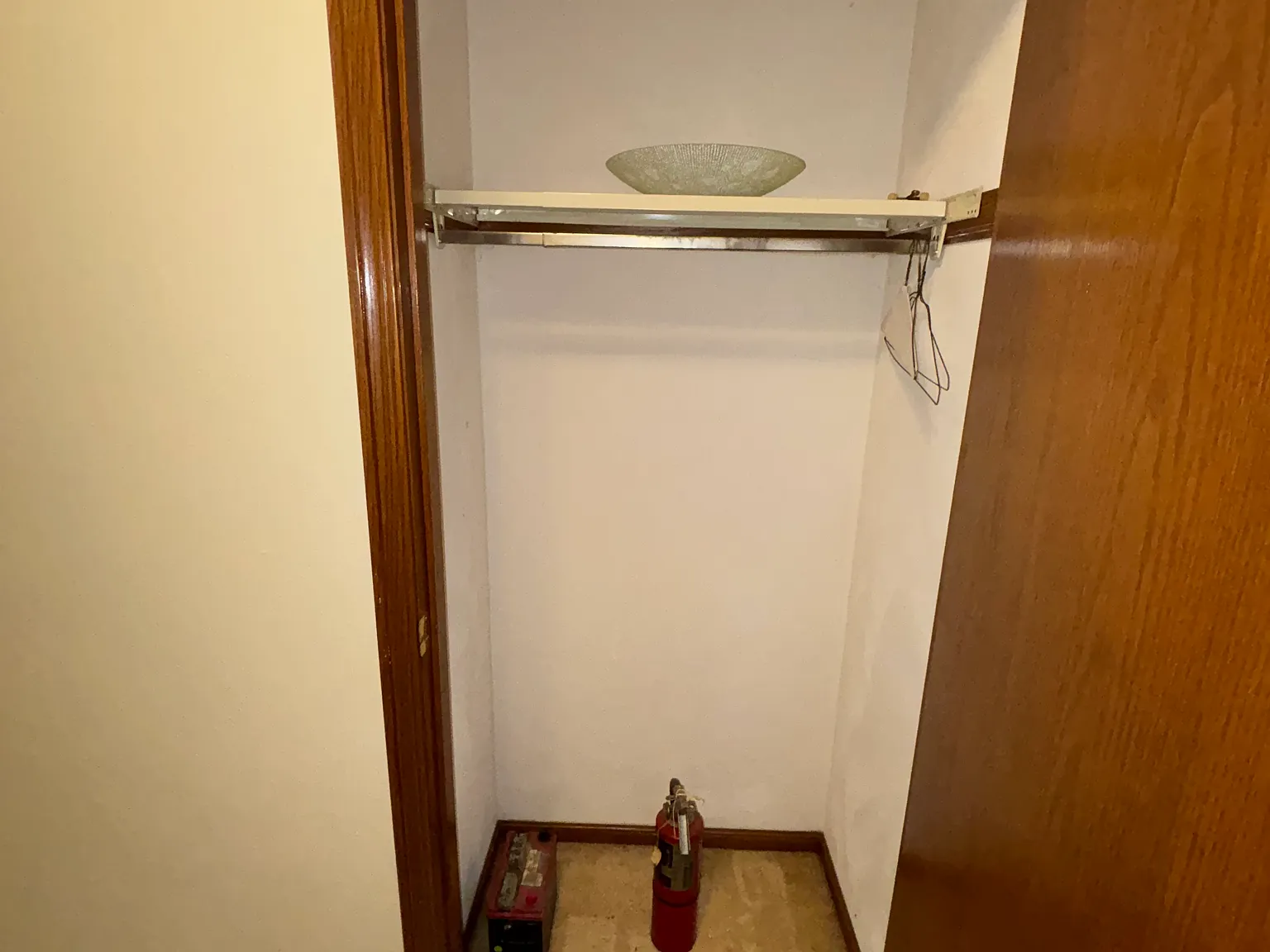 2 bed, 1.5 bath, 1172 sqft, $1,700 — Photo 2