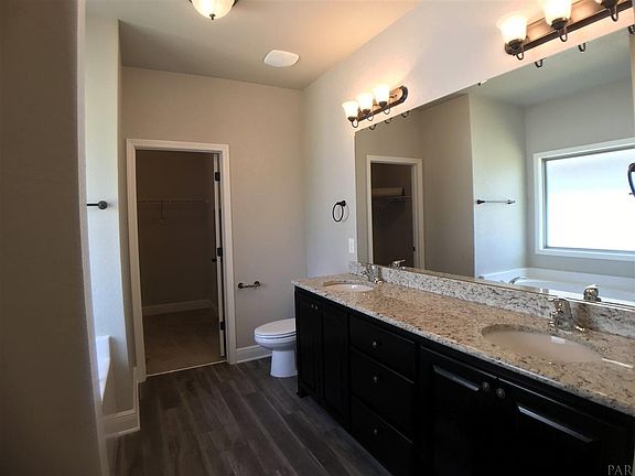 4th image of 812 Oak Aly