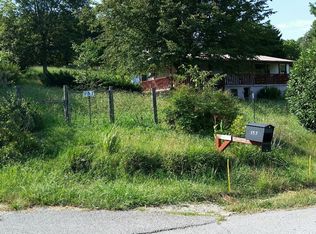 157 Pinecrest Dr, Loudon, TN 37774