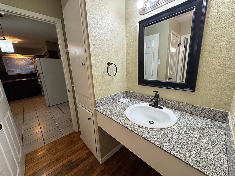 211 Natalen Ave #204 — Photo 5