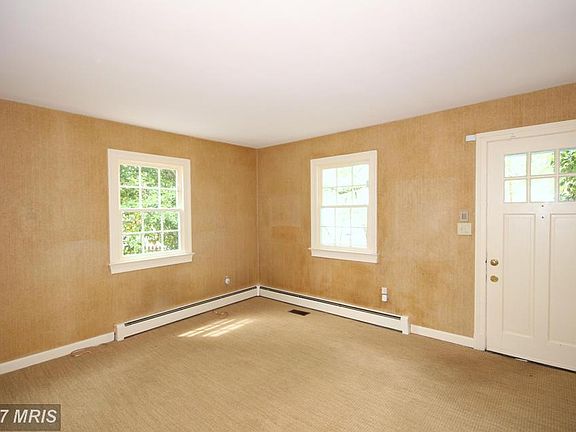 2nd image of 7403 Hamilton St