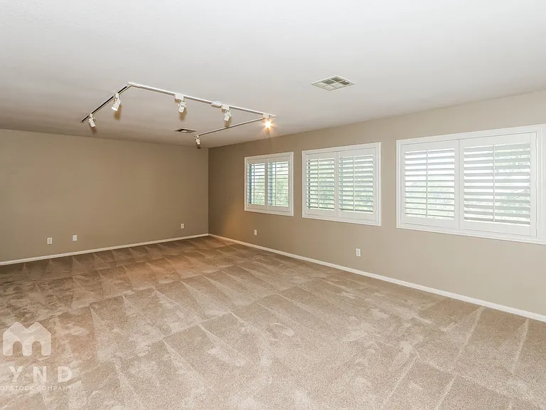 2728 La Porte Ct — Photo 16