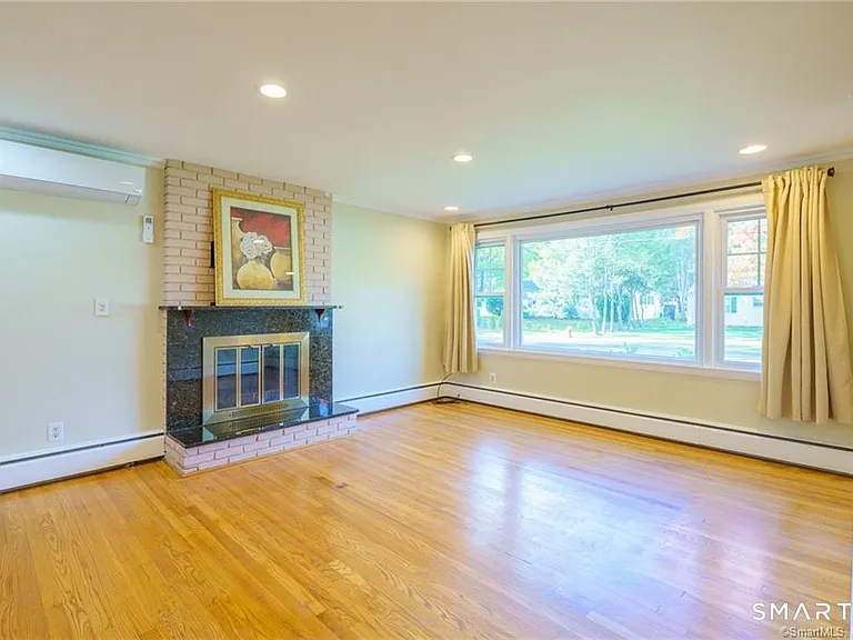 33 Sky View Dr — Photo 8