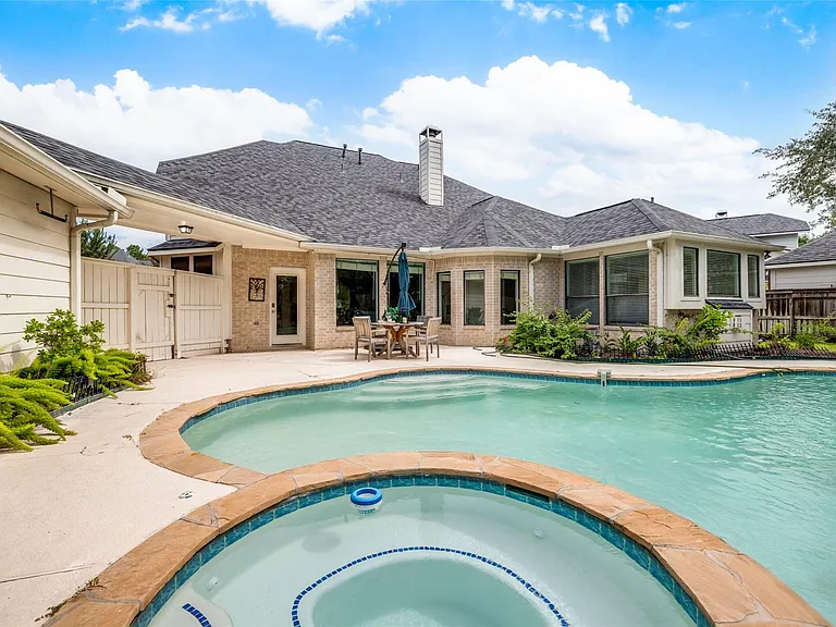5706 Cielio Bay Ct — Photo 45