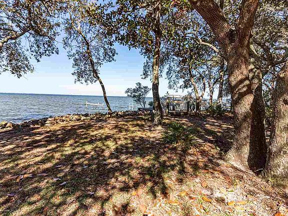 3rd image of 5664 E Bay Blvd