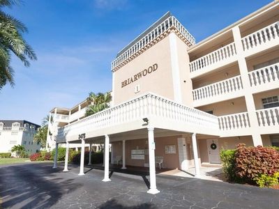 3475 Broken Woods Drive #207, Coral Springs, FL, 33065
