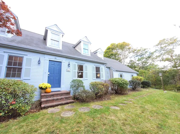 86 Robbins Circle, Dennis, MA 02638