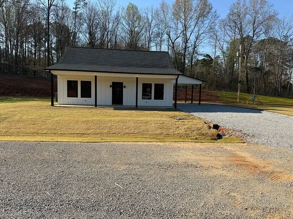 38 Barnett St, Nettleton, MS 38858