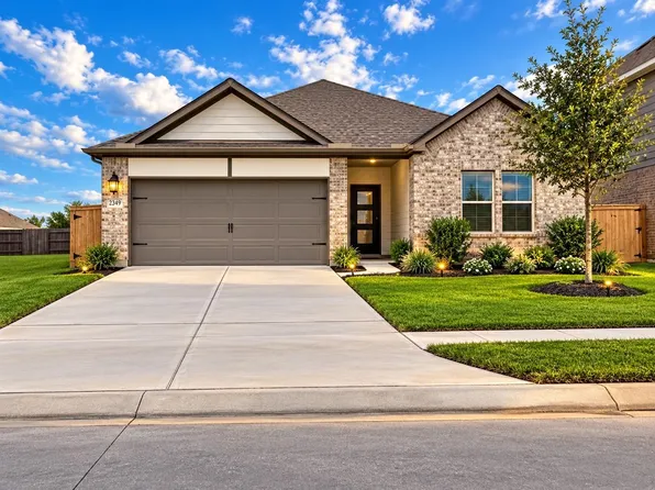 2349 Millican Dr, Dayton, TX 77535