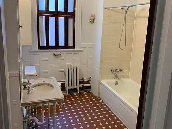 3rd image of 358 Shiloh St APT 5