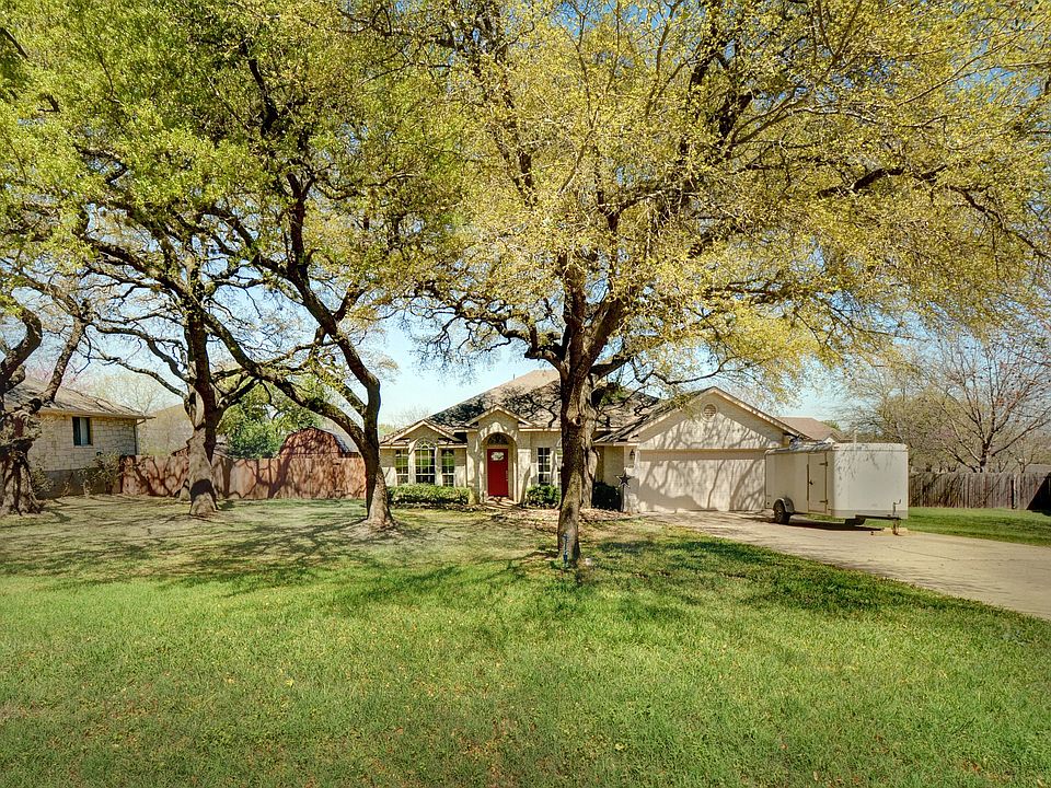 1st image of 1031 Forest Bluff Trl