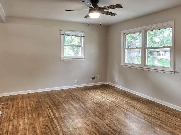 3511 S 107th Avenue Cir — Photo 17
