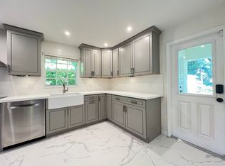 2615 McKinley St, Hollywood, FL 33020