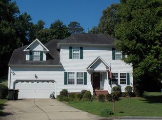 708 Robin Hood Dr, Yorktown, VA 23693