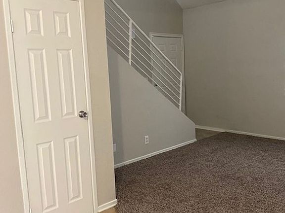 5th image of 5248 Greene Ln APT D