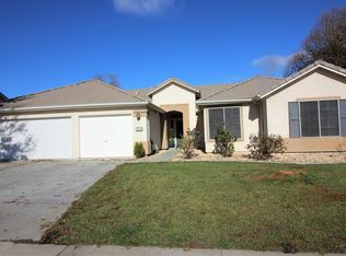 930 W Pepper Dr, Hanford, CA 93230