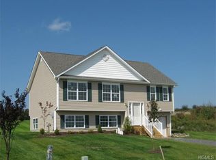 61 Walnut Ln, Middletown, NY 10940