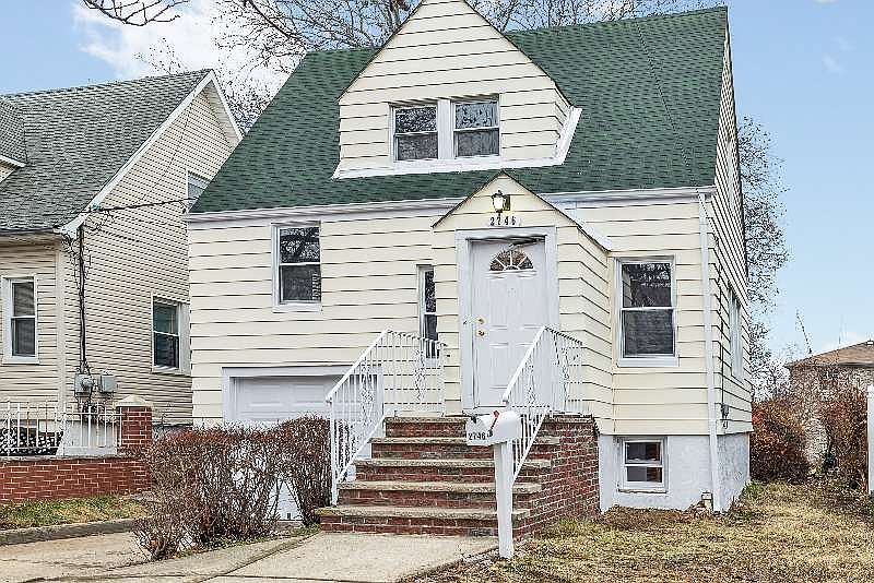 1st image of 2746 Mickle Avenue