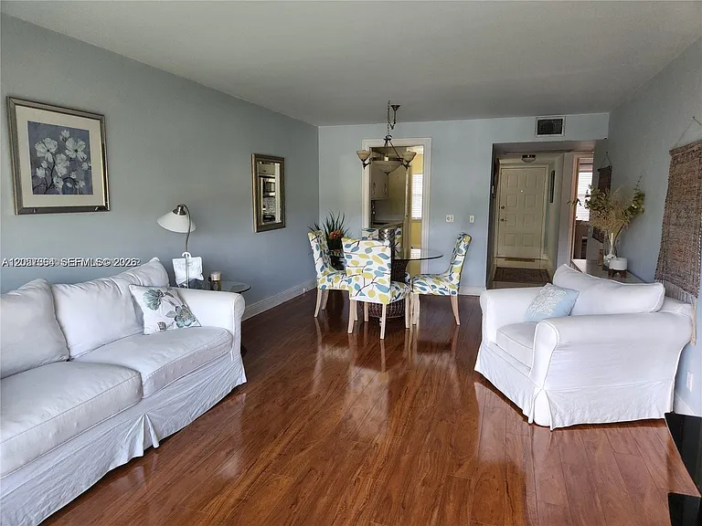 12501 SW 14th St #314R — Photo 3
