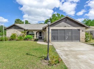 221 N Paul Revere Dr, Daytona Beach, FL 32119
