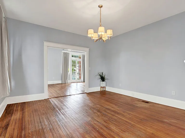 25 E 33rd St — Photo 11