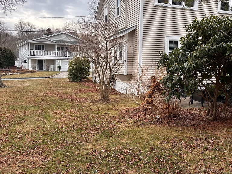 11 Uncas Rd — Photo 6