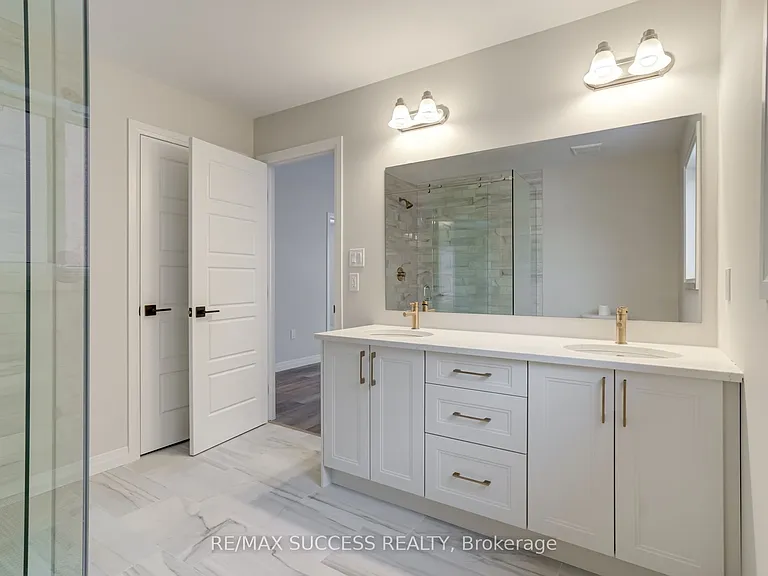 147 Siebert Ave — Photo 28