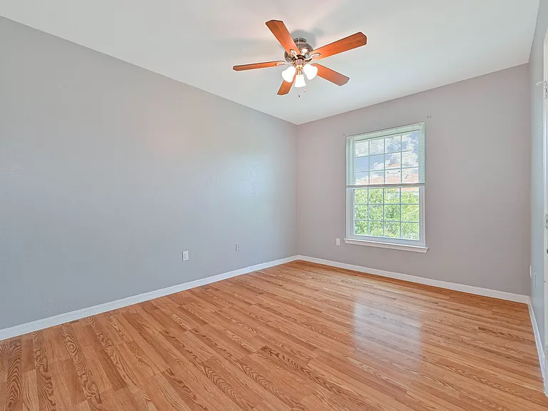 23580 Walden Center Dr #305 — Photo 16