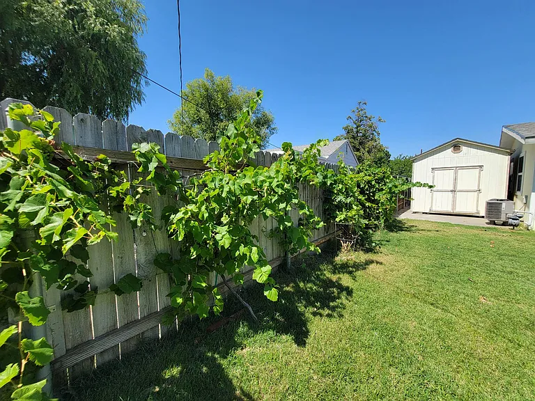 425 W 12th Ave — Photo 19
