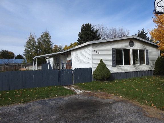 3rd image of 845 Singletree Ln