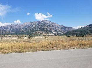 197 Canyon View Dr, Alpine, WY 83128