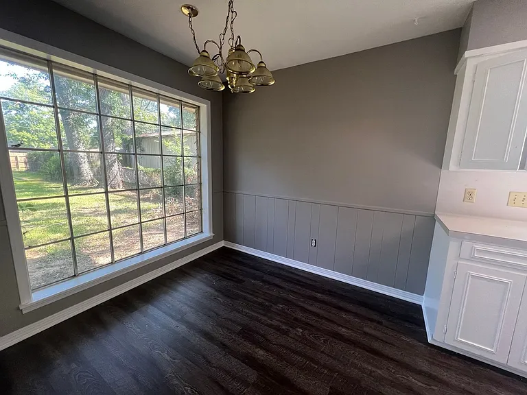 1140 Homewood Dr — Photo 6