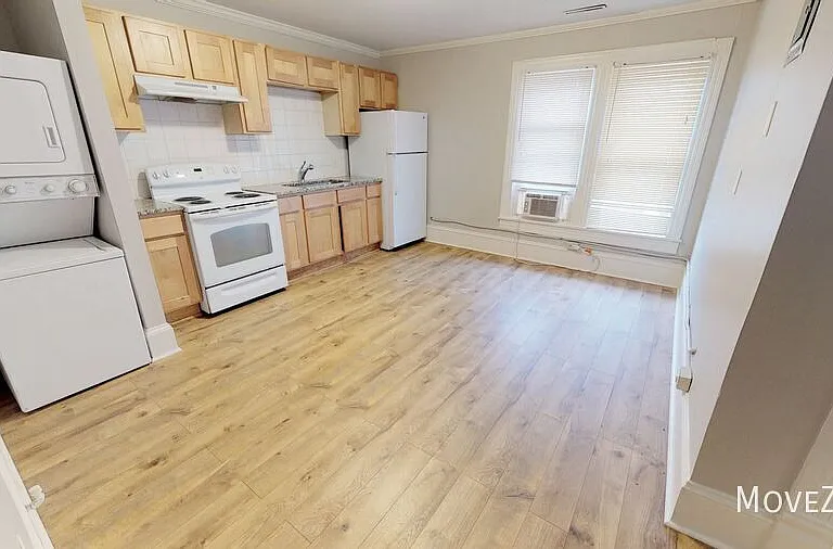 130 Spring St SW #3 — Photo 13