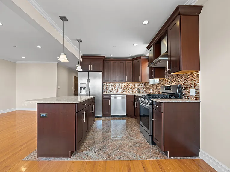 22-16 Steinway St #3 — Photo 5