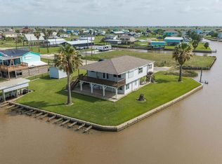 1304 County Road 202, Bay City, TX 77414