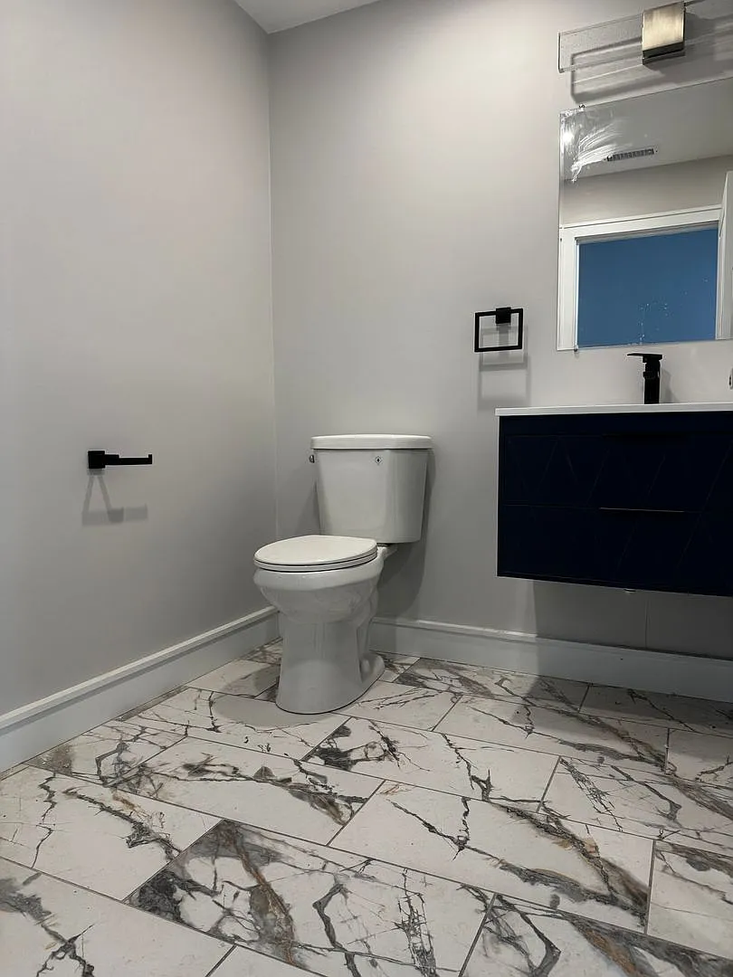 2 bed, 1.5 bath, $4,450 — Photo 4