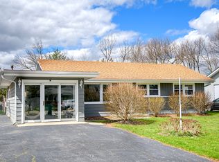 37196 N Summerfield Dr, Lake Villa, IL 60046