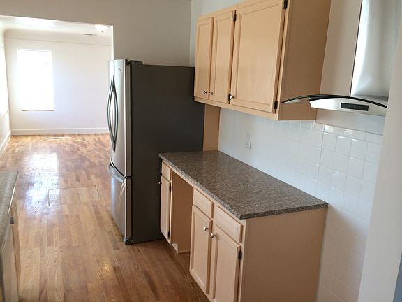 3rd image of 1307 W 7th St