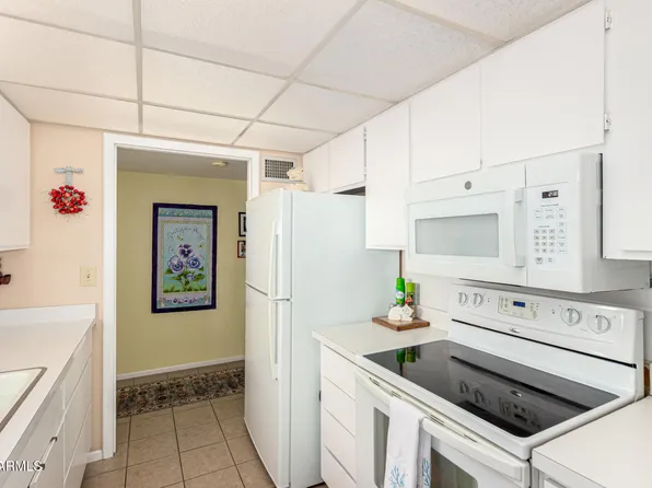 13709 N 98TH Avenue #B, Sun City, AZ 85351