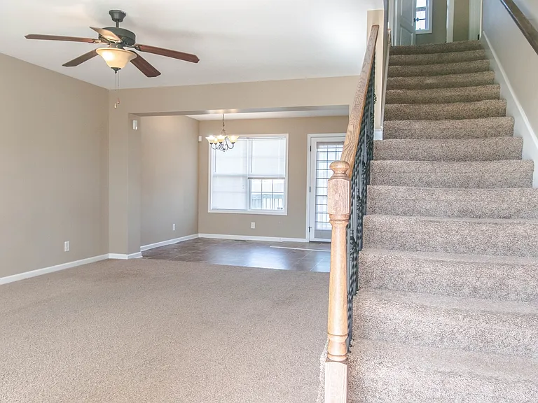 551 Fox Trot Dr — Photo 3