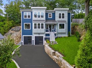 55 Baker Cir, Brookline, MA 02467