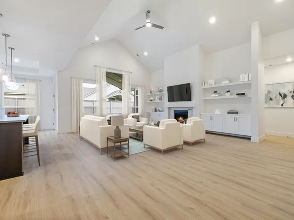 2804 Avrio Ave, Richland, WA 99354