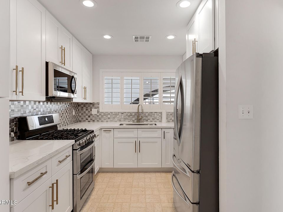 1st image of 4115 W CINNABAR Avenue