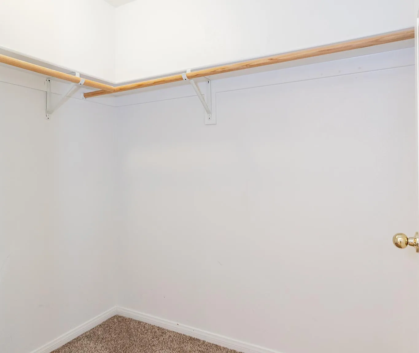 2 bed, 991 sqft, $1,279 — Photo 2