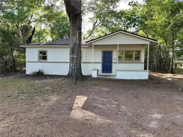 1305 Middle Ring Rd, Mobile, AL 36608