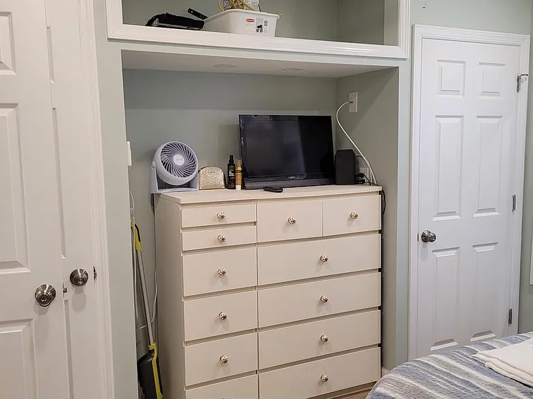 9401 Pacific Ave #8 — Photo 8