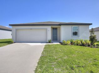 1236 Oak Valley Dr, Auburndale, FL 33823