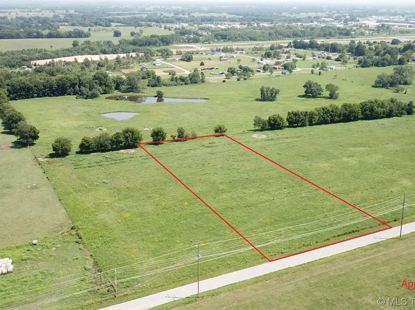 2 S 630th Rd, Grove, OK 74344
